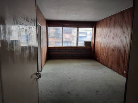 Escritório com 220m2 na Rua Santa Catarina - Porto