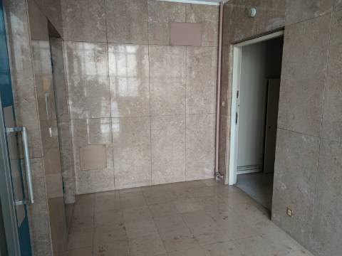 Escritório com 220m2 na Rua Santa Catarina - Porto