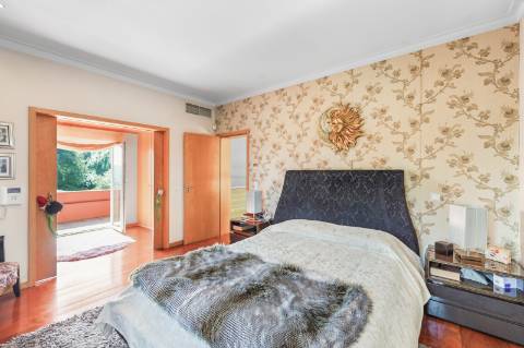 Moradia Isolada T5 em Oliveira do Douro, Vila Nova de Gaia