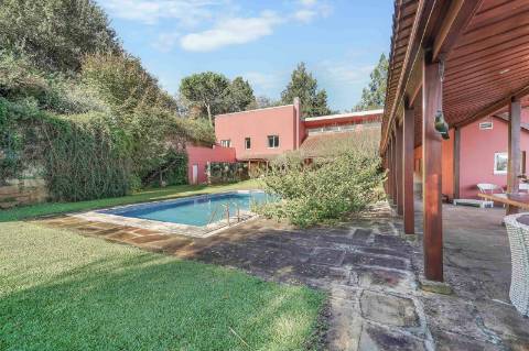 Moradia Isolada T5 em Oliveira do Douro, Vila Nova de Gaia