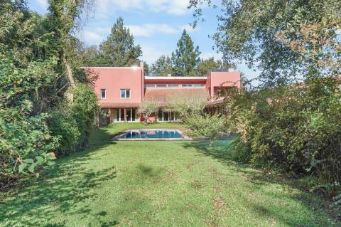 Moradia Isolada T5 em Oliveira do Douro, Vila Nova de Gaia