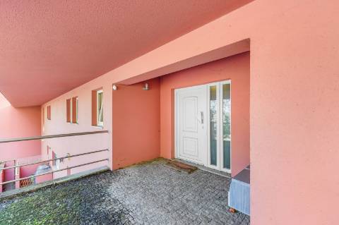 Moradia Isolada T5 em Oliveira do Douro, Vila Nova de Gaia