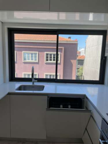 Apartamento T3 inserido dentro de um empreendimento com uma localização prime numa das zonas mais centralizadas da cidade do Porto!