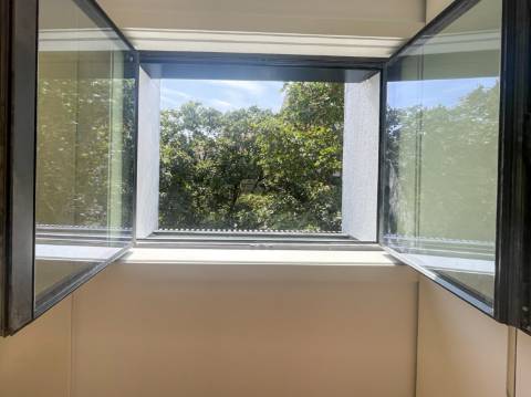 Apartamento T0 a 400 m da Estação do Metro