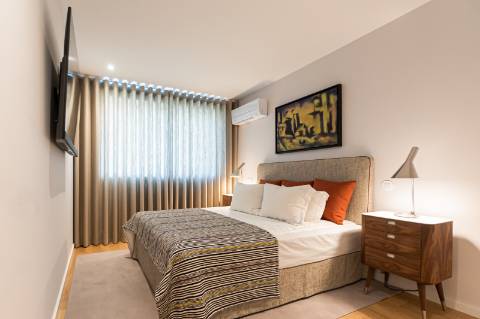 Apartamento T4 Duplex - Empreendimento Bloco de apartamentos OCTE