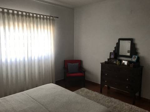 Quintinha da 'Estrada' e terreno com estufa em Soure, Coimbra