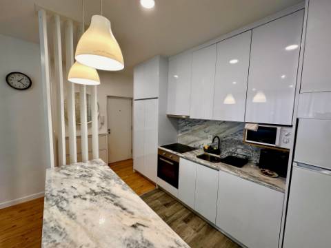 Apartamento T2 em Sá da Bandeira