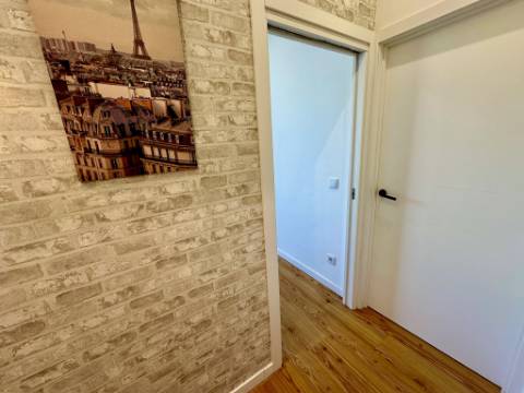 Apartamento T2 em Sá da Bandeira