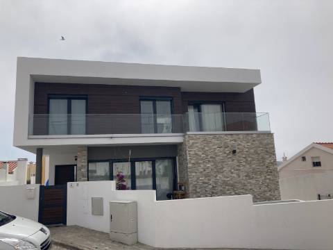 Moradia T4 em Carvoeira, Mafra