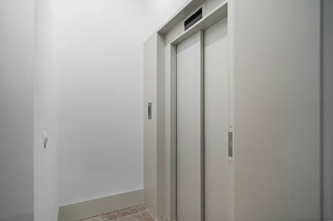 Apartamento T1 novo à beira do Chiado em Lisboa!!