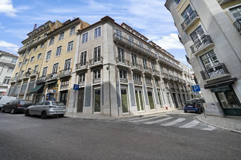 Apartamento T1 novo à beira do Chiado em Lisboa!!
