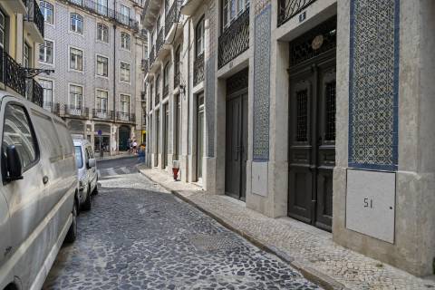 Apartamento T1 novo à beira do Chiado em Lisboa!!