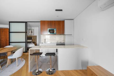 Apartamento T0+1 no centro histórico do Porto!!