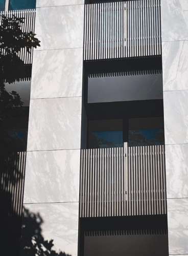 Loja Open Space de 382 m² em Zona Central do Porto - Ideal para Comércio ou Serviços