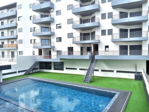 Apartamento T3 com Varandas e Vista Deslumbrante sobre a Ria Formosa