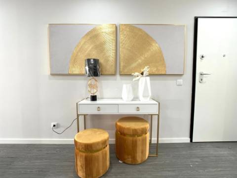 Apartamento T4 com Varandas e Vista Deslumbrante sobre a Ria Formosa