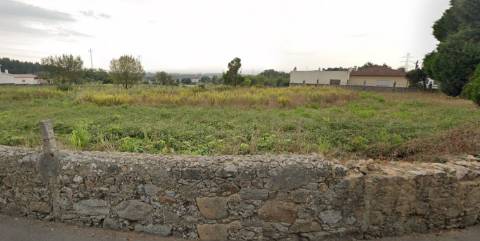 Terreno de 4925m2 para construção em Grijó e Sermonde!!