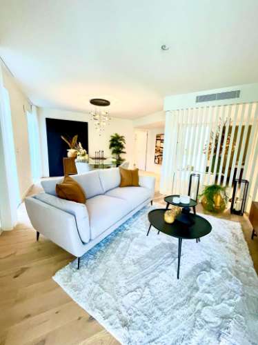 Apartamento T2 duplex novo em Areeiro