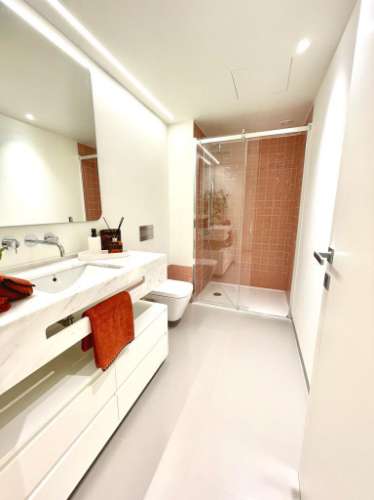 Apartamento T2 duplex novo em Areeiro