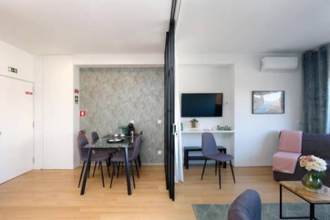 Apartamento T2 na Baixa do Porto para arrendamento