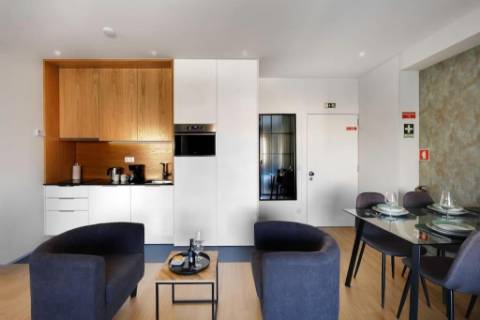 Apartamento T2 na Baixa do Porto para arrendamento