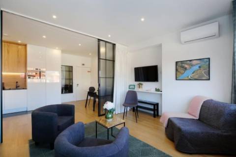 Apartamento T2 na Baixa do Porto para arrendamento