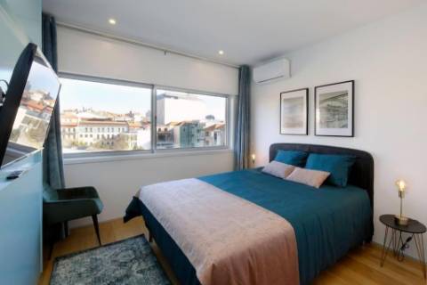 Apartamento T2 na Baixa do Porto para arrendamento