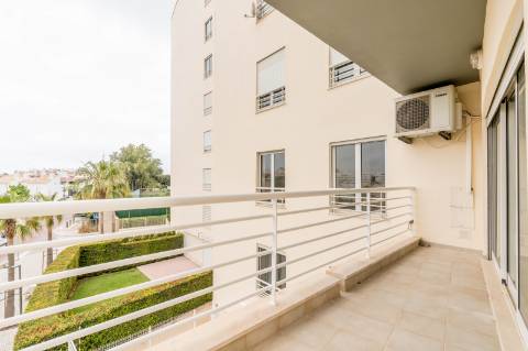 Excelente apartamento T3 no centro de Vilamoura