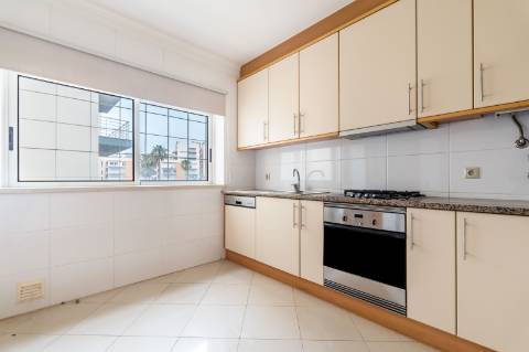 Excelente apartamento T3 no centro de Vilamoura