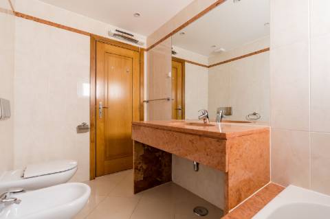 Excelente apartamento T3 no centro de Vilamoura