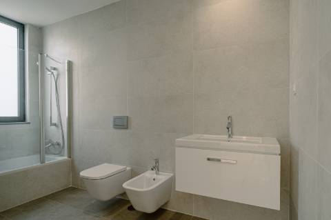 Moradia com 3 quartos com piscina privativa e vista mar