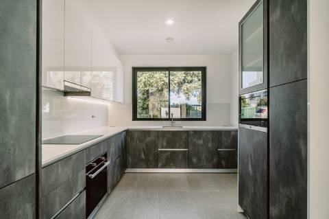 Moradia com 3 quartos com piscina privativa e vista mar