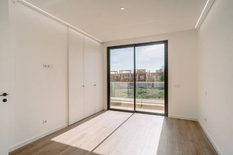 Moradia com 3 quartos com piscina privativa e vista mar