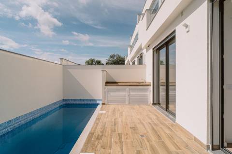 Moradia com 3 quartos com piscina privativa e vista mar