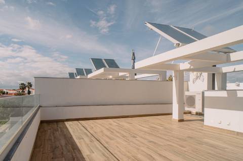 Moradia com 3 quartos com piscina privativa e vista mar