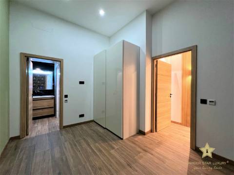 Moradia T4 Duplex - Antas - Porto