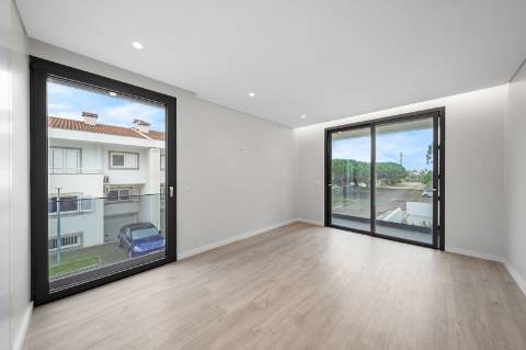 Moradia T4 em Anta, Espinho.