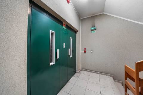 Apartamento T0 em frente a estação de Metro!