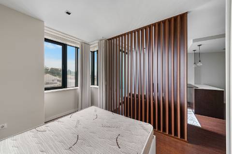 Apartamento T0 em frente a estação de Metro!