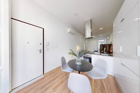 Apartamento T0 em remodelação convertido em T2 - Com isenção de pagamento de IMT para investidores