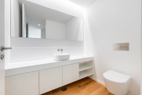 T4 duplex, vista para a cidade do Porto e Rio Douro com terraço de 105m2, perto do centro de Vila Nova de Gaia