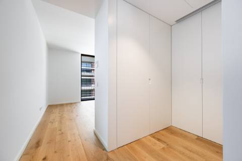 T4 duplex, vista para a cidade do Porto e Rio Douro com terraço de 105m2, perto do centro de Vila Nova de Gaia