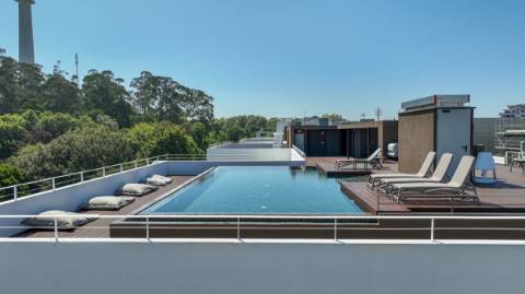 T4 duplex, vista para a cidade do Porto e Rio Douro com terraço de 105m2, perto do centro de Vila Nova de Gaia