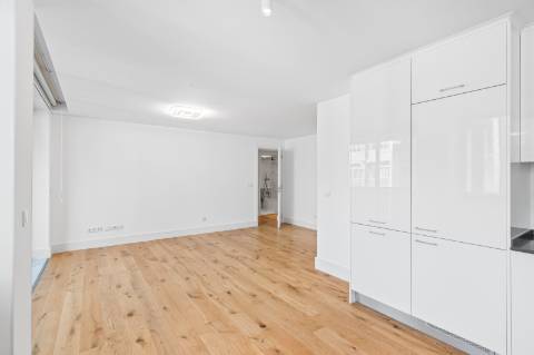 Moderno apartamento T2 na Prestigiada Avenida Duque d'Ávila - Avenidas Novas