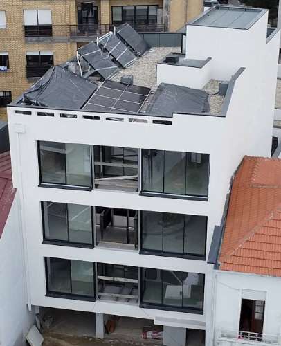 Apartamento T4 com 443m2 no centro de Vila Nova de Gaia(com Jardim e dois Terraços exclusivos do apartamento)