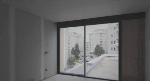 Apartamento T4 com 443m2 no centro de Vila Nova de Gaia(com Jardim e dois Terraços exclusivos do apartamento)