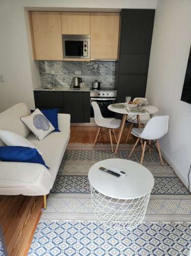 Apartamento T0 na Rua Ferreira Cardoso, junto à Avenida Rodrigues Freitas - Novo