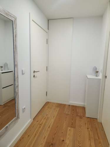 Apartamento T0 na Rua Ferreira Cardoso, junto à Avenida Rodrigues Freitas - Novo
