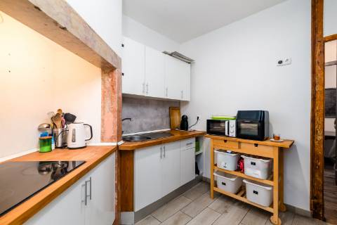 Apartamento T6 Renovado nas Avenidas Novas - Ideal para Investimento