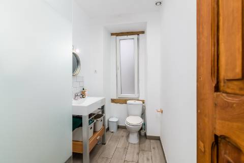 Apartamento T6 Renovado nas Avenidas Novas - Ideal para Investimento